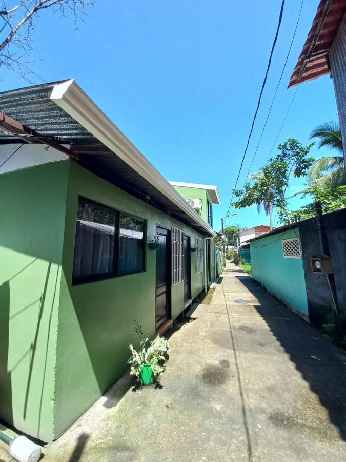 Apartamentos Caiman Tortuguero Extérieur photo